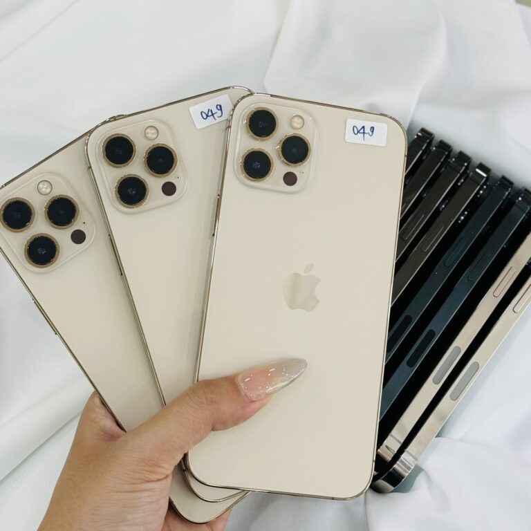 Cần Thơ: “Thiên đường” mua iPhone, Samsung giá rẻ thu hút người từ các tỉnh đổ về